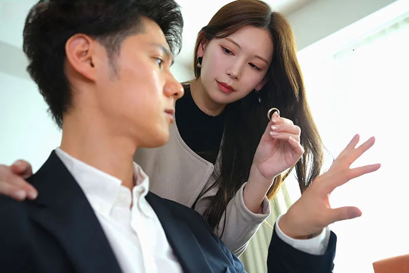 Cô vợ đi đi chơi, ông xã ở nhà bị nhỏ em cô vợ gạ xoạc không trượt phát nào